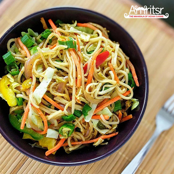 Vegetable Hakka Noodles in Dubai